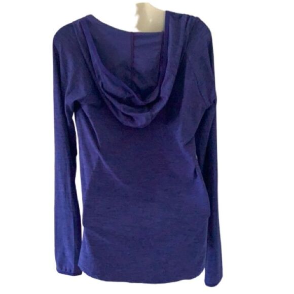 Danskin Now Bluish-Purple Lightweight Hooded V-Neck Top, S - Picture 3 of 5